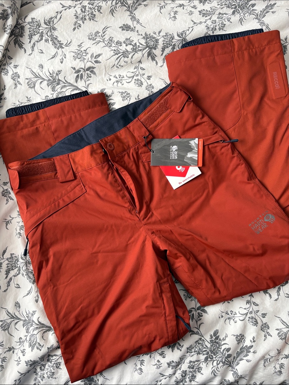 NWT Mountain Hardwear Rust Orange snowboarding Pants